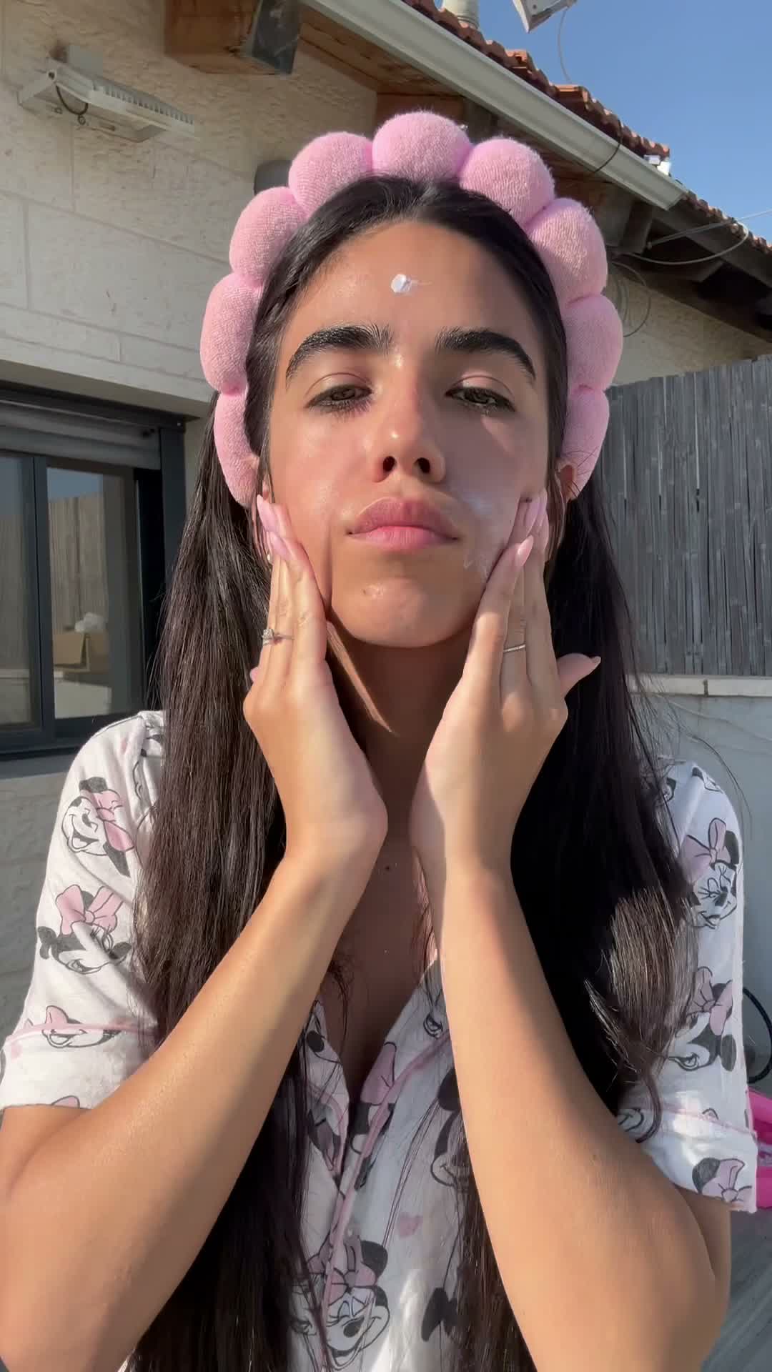 עבודה של Naomie Chanasav, סרטון