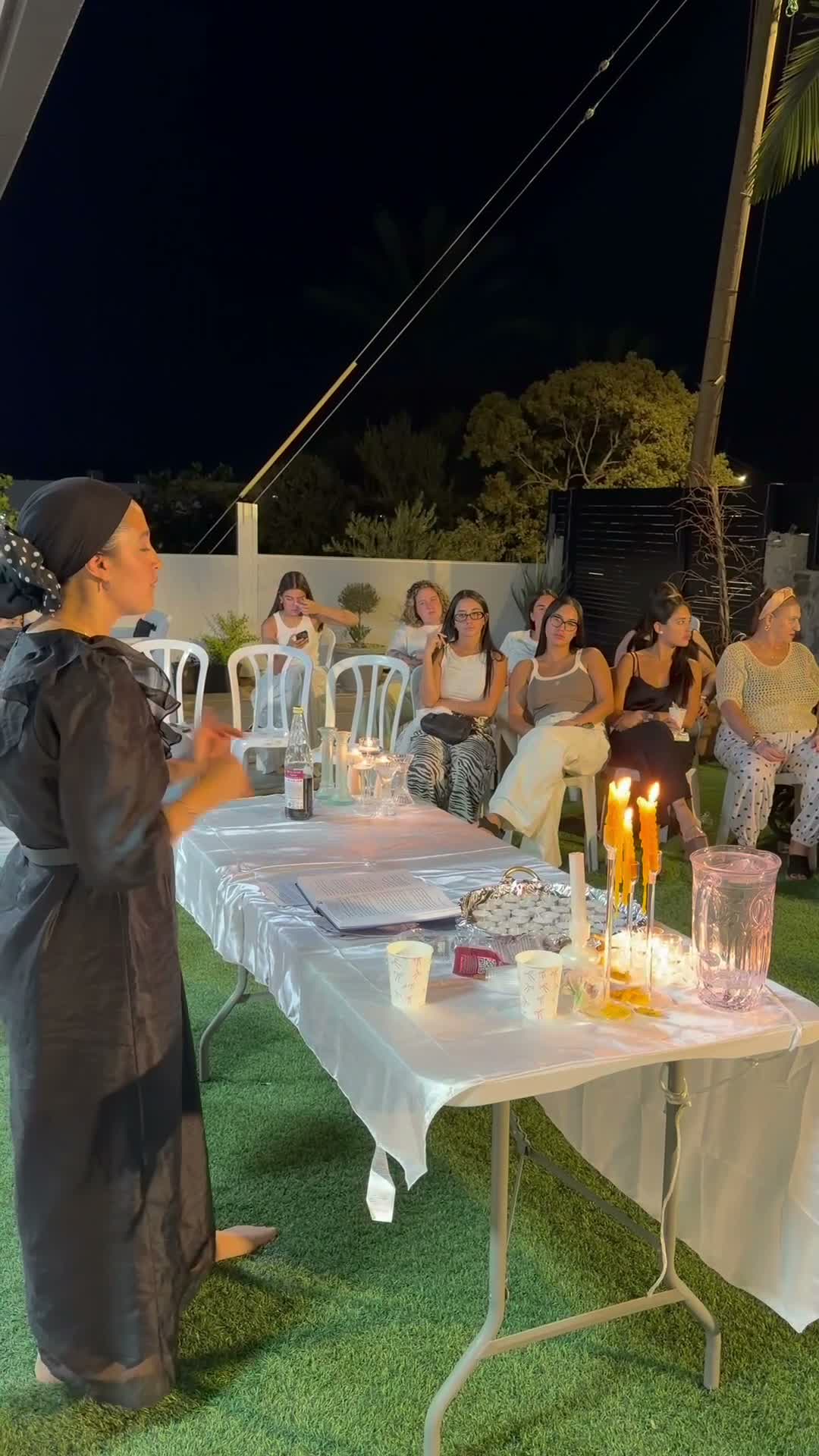עבודה של יובל מקובר