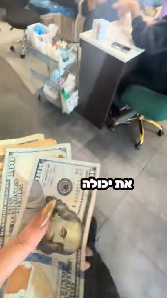 עבודה של natali simoni, סרטון